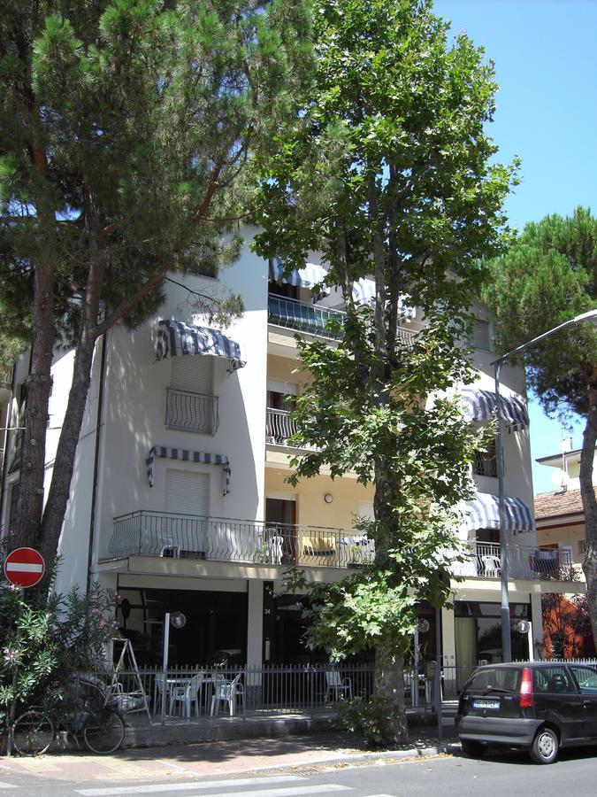 Residence Monaco Appartamenti Rimini Eksteriør bilde