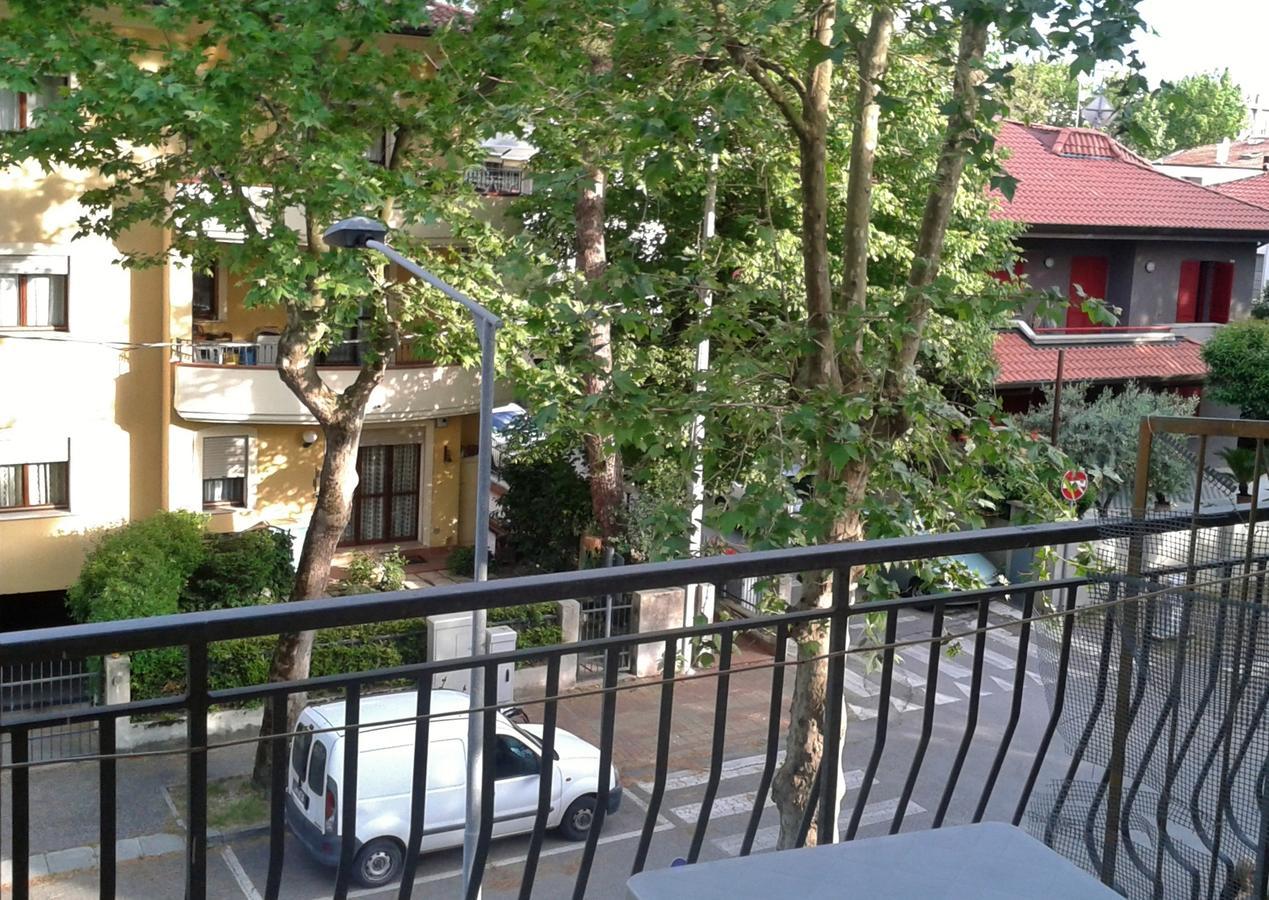 Residence Monaco Appartamenti Rimini Eksteriør bilde